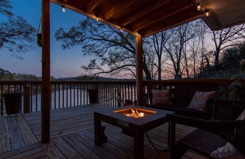 Anderson House | Sunset Point-Best view on Broadway -HOT TUB!