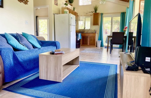 Keaau House | Sunset Suzy's tropical retreat! One free night! After 7 nights.