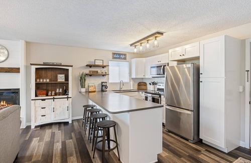 Village of Four Seasons Condo | Sunset Spectacular – Waterfront & Indoor Pool!