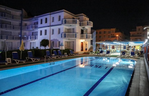 Camlık Mahallesi Hotel | Sunset Village
