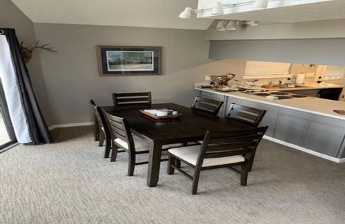 Etoile House | Sunsets and Solitude - Waterfront Home with the Million Dollar View!