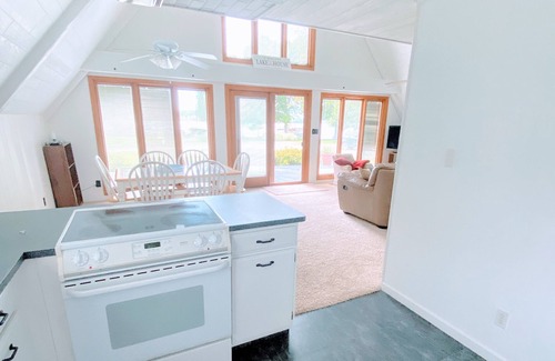 Leesburg House | Sunsets on Little Tippy Lake