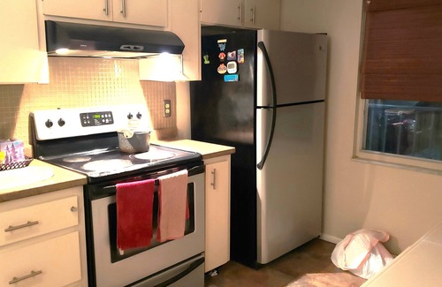 Ridge Wood Heights Condo | Sunshine 2-bedroom apartment 5 mile from Siesta Beach