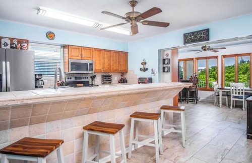 Cutthroat Harbor Estates House | Sunshine 23 | Dog-friendly 2 bed/2 bath canalfront boating home on Cudjoe Key