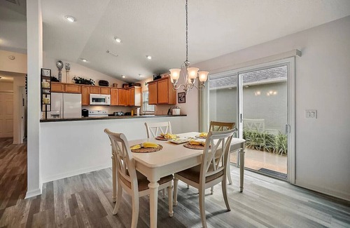 Fernandina House | Sunshine Nuthatch Villa
