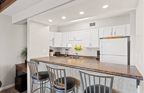 Holiday Beach Condo | Sunswept Condo Rentals by Panhandle Getaways
