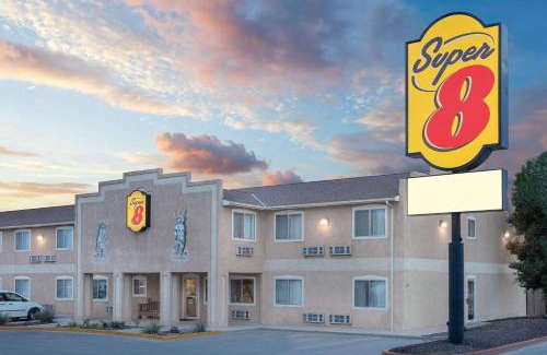 Bloomfield Hotel | Super 8 by Wyndham Bloomfield