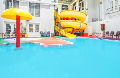 Castlegar Hotel | Super 8 by Wyndham Castlegar BC