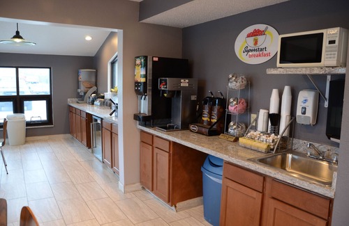 Centerville Hotel | Super 8 by Wyndham Centerville
