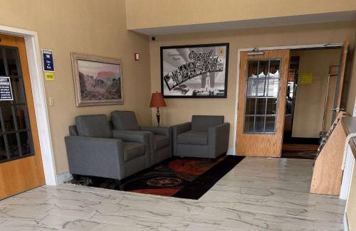 Cozad Hotel | Super 8 by Wyndham Cozad
