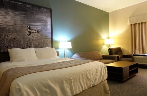 Dauphin Hotel | Super 8 by Wyndham Dauphin