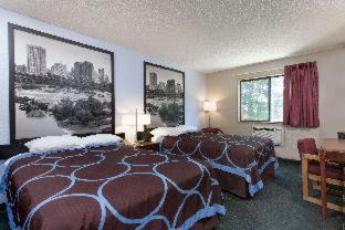 Farmville Hotel | Super 8 by Wyndham Farmville