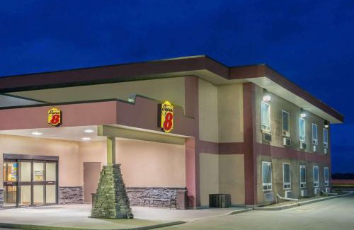 Innisfail Hotel | Super 8 by Wyndham Innisfail