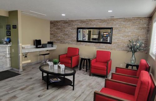 Logan Hotel | Super 8 by Wyndham Logan
