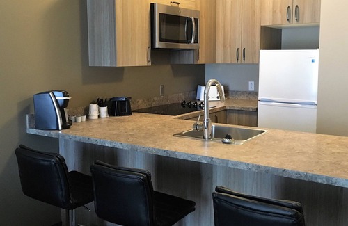 Mont-Laurier Hotel | Super 8 by Wyndham Mont Laurier