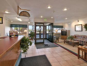 Montpelier Hotel | Super 8 by Wyndham Montpelier