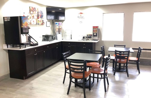Natchitoches Hotel | Super 8 by Wyndham Natchitoches