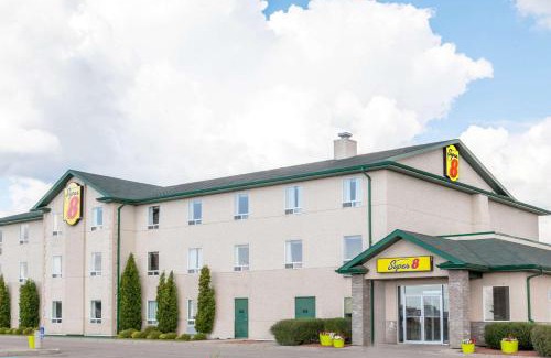 Prince Albert Hotel | Super 8 by Wyndham Prince Albert