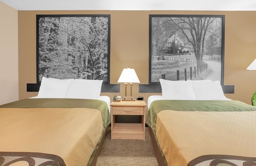 Seville Hotel | Super 8 by Wyndham Seville