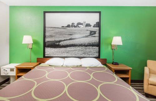 Sioux City Hotel | Super 8 by Wyndham Sioux City South