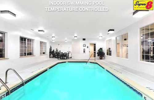 Smithfield Hotel | Super 8 by Wyndham Smithfield-Selma