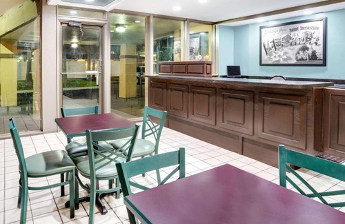 St. Augustine Hotel | Super 8 by Wyndham St. Augustine
