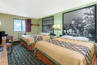 Twinsburg Hotel | Super 8 by Wyndham Twinsburg/Cleveland Area