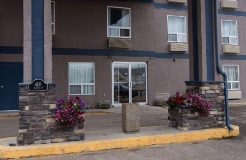 Whitecourt Hotel | Super 8 by Wyndham Whitecourt