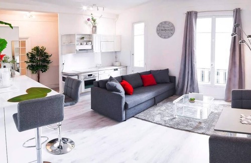 Vernier Apartment | SUPER CENTRAL FLAT - Right by Nice City Station !