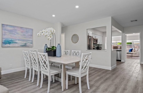 South Corals House | Super Clean Private House with Jacuzzi Near Ft. Lauderdale Beach