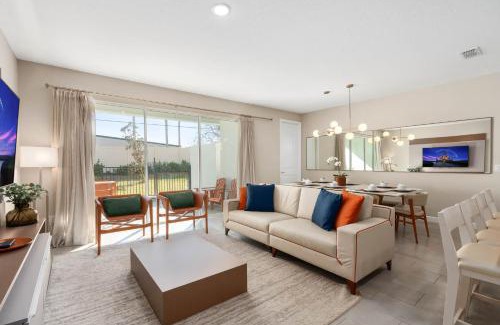 Bay Lake House | SUPER CLOSE -DISNEY's PARKs THEME ROOMs & POOL