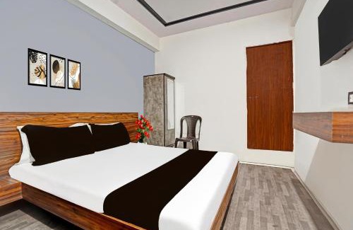 Palsana Hotel | Super Collection O Kadodara Bus Terminal Formerly Hotel Rudra