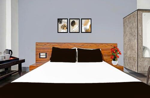 Palsana Hotel | Super Collection O Kadodara Bus Terminal Formerly Hotel Rudra