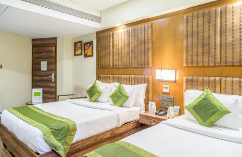 Navarangpura Gam Hotel | Super Inn Armoise Hotel - Navrangpura, Ahmedabad