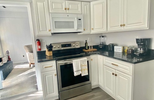 Norfolk - Virginia Beach House | Super Nice townhouse in Virginia Beach