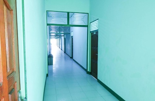 Singkawang Hotel | Super OYO 3098 Hotel Sahabat Baru