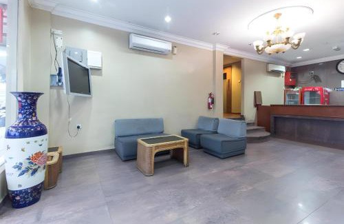 Klang Hotel | Super OYO 447 Comfort Hotel Meru