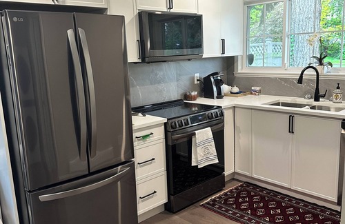 District of North Vancouver House | Super private self contained 1 bedroom, 1 bathroom minutes to downtown Vancouver