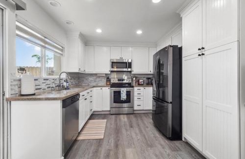 Mira Mesa House | Super Spacious Family Vacation House!
