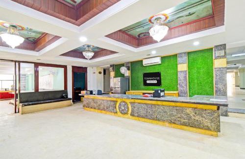 Ameerpet Hotel | Super Townhouse Ameerpet Balkampet Road