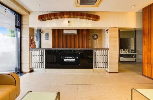 Kota Hotel | Super Townhouse Jhalawar Road Gumanpura Formerly Rockland
