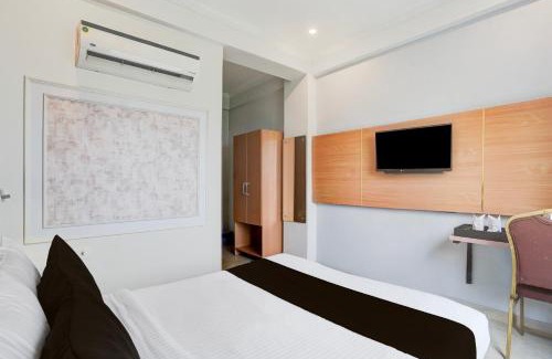 Indira Nagar Hotel | Super Townhouse Oak Arvindo Park Indira Nagar Formerly Rama Inn