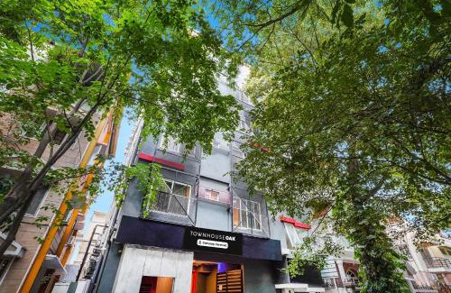 Domlur Hotel | Super Townhouse Oak Indiranagar