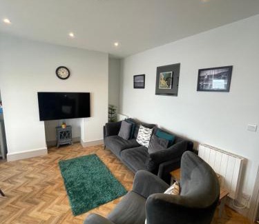 Scarborough Apartment | Superb 2 Bedroom Sea View Flat