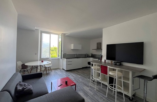 Claix Apartment | Superb 4/6-person apartment in a peaceful setting at the foot of the Vercors mountains