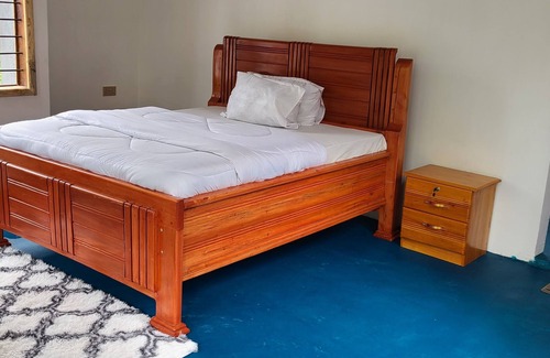 Morogoro Bed & Breakfast | Superb 8-bedroom bed & breakfast in Mikumi