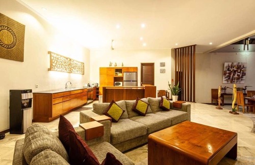 North Legian House | Superb architect-designed villa ideally located in the heart of Seminyak