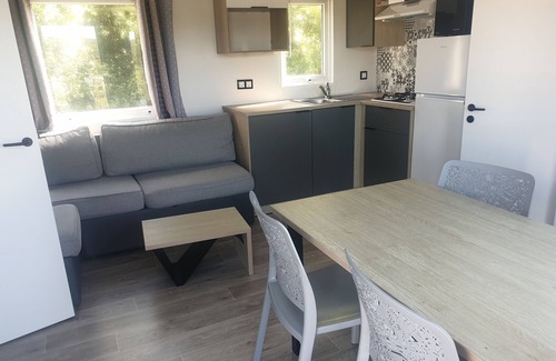 Equihen-Plage House | Superb mobile home 150m from the beach with stunning sea views!