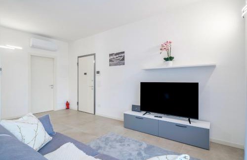 Colombare Apartment | Superb Sirmione