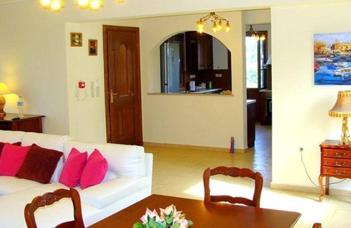 Katsarata Villa | Superb Traditional Villa "Asteri" - Private Pool & Ocean View near Fiskardo